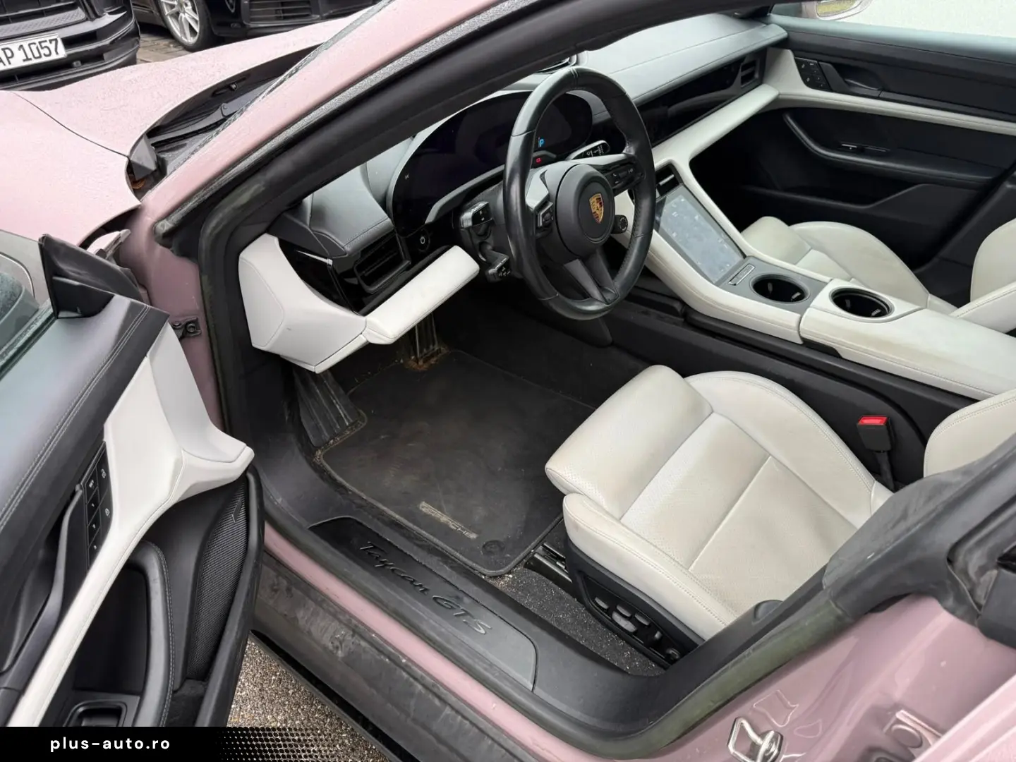 PORSCHE Taycan GTS Panodach Alu 20  Matrix Kamera 1.Hd