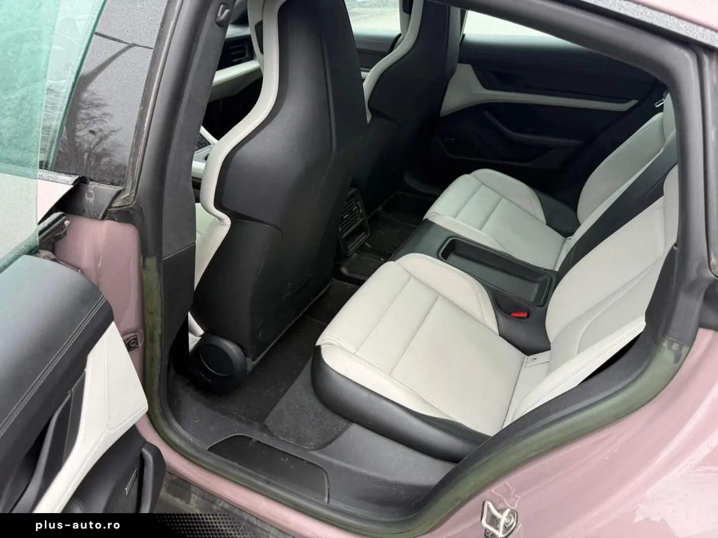 PORSCHE Taycan GTS Panodach Alu 20  Matrix Kamera 1.Hd