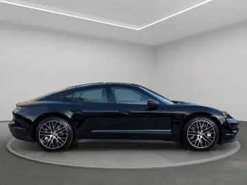PORSCHE Taycan Panorama Bose Org. 7.950Km
