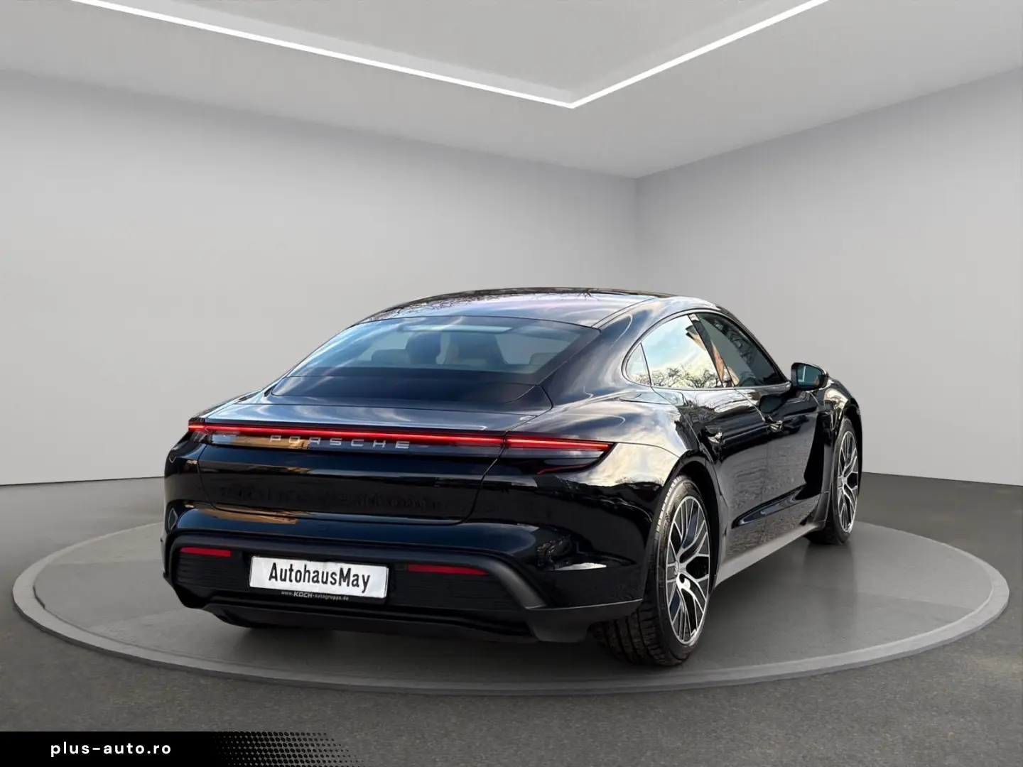 PORSCHE Taycan Panorama Bose Org. 7.950Km