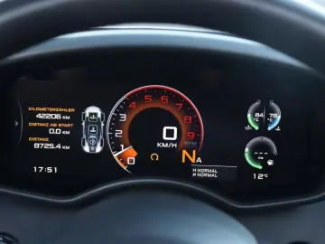 MCLAREN 570S Spider  LIFT KAMERA KERAMIK VOLLLEDER LED