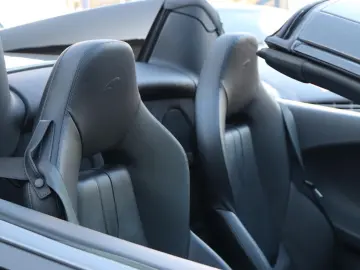 MCLAREN 570S Spider  LIFT KAMERA KERAMIK VOLLLEDER LED