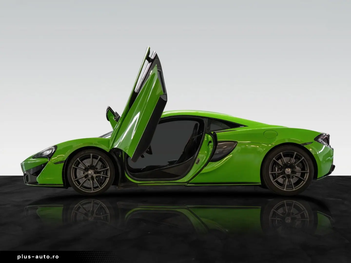 MCLAREN 570S   Carbon Fibre Interior   Sport Exhaust