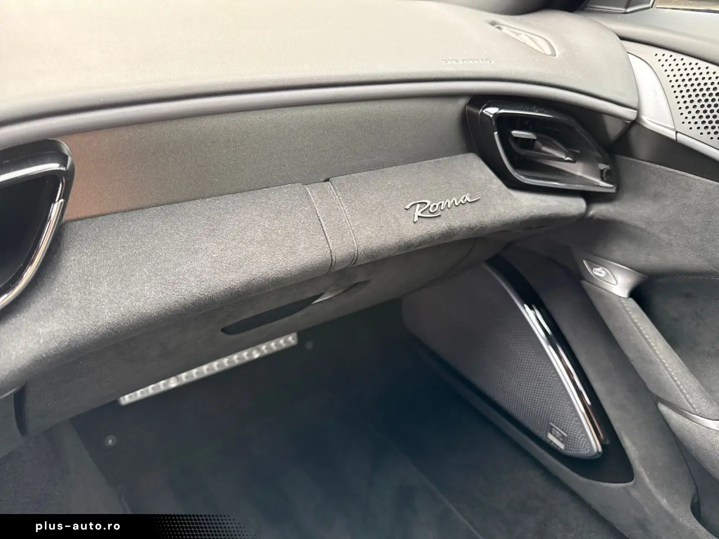 FERRARI Roma  Embleme Navi PDC Klima Leder