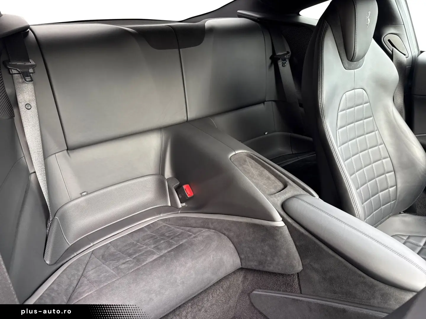 FERRARI Roma  Embleme Navi PDC Klima Leder