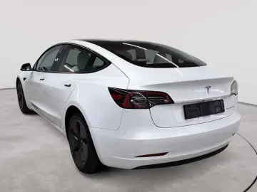 TESLA Model 3 Langstreckenbatt. Allradantrieb