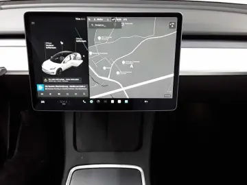 TESLA Model 3 Langstreckenbatt. Allradantrieb