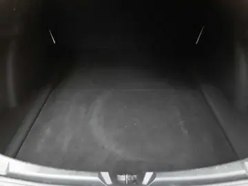 TESLA Model 3 Langstreckenbatt. Allradantrieb