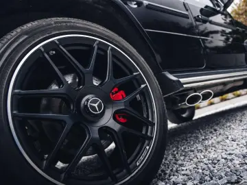 MERCEDES-BENZ G 63 AMG Burmester   Night Package