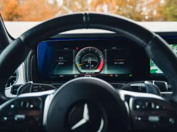 MERCEDES-BENZ G 63 AMG Burmester   Night Package