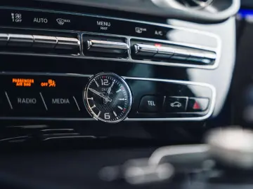 MERCEDES-BENZ G 63 AMG Burmester   Night Package