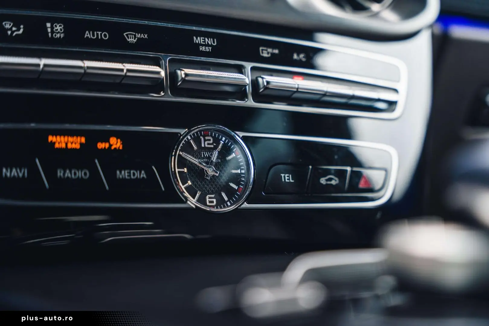 MERCEDES-BENZ G 63 AMG Burmester   Night Package