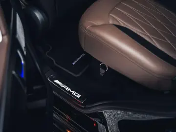 MERCEDES-BENZ G 63 AMG Burmester   Night Package