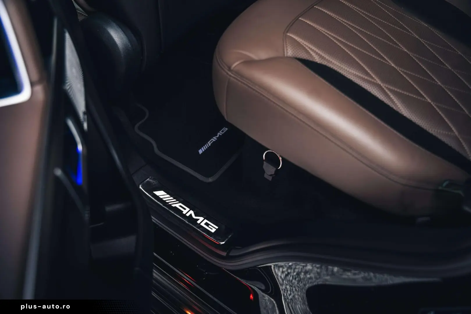 MERCEDES-BENZ G 63 AMG Burmester   Night Package