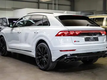 Audi SQ8 TFSI Quattro   Full   Head-Up   23   2026