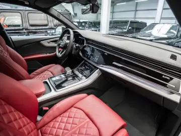 Audi SQ8 TFSI Quattro   Full   Head-Up   23   2026