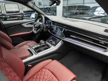 Audi SQ8 TFSI Quattro   Full   Head-Up   23    2026