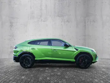 LAMBORGHINI Urus SE Verde Selvans  Big Interior Carbon Pack