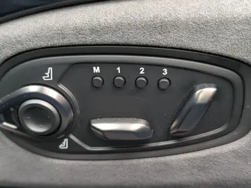 ASTON MARTIN Vantage Roadster F1 Ed. CARBON 360 GARA&hellip;