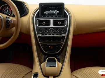 ASTON MARTIN DB11 V12   MY2018