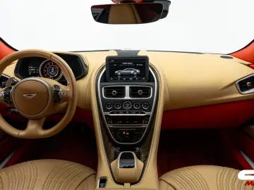 ASTON MARTIN DB11 V12   MY2018