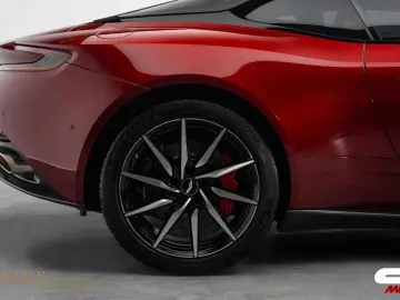 ASTON MARTIN DB11 V12   MY2018