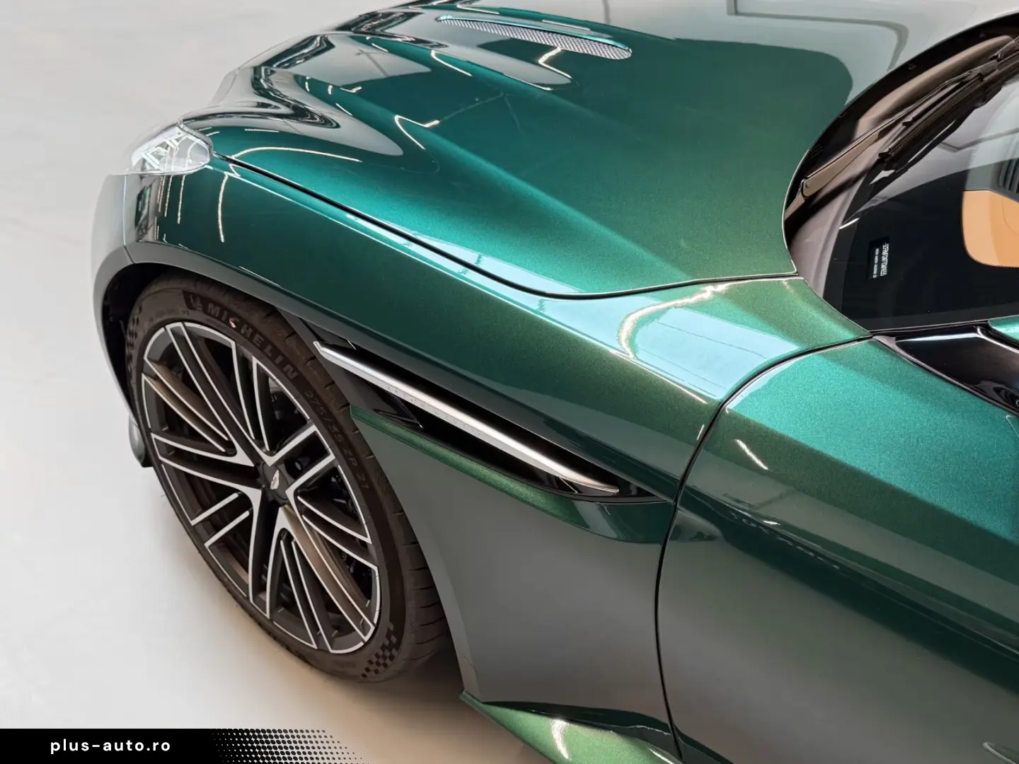 Aston Martin DB12 Volante   NEW MODELYEAR 2026