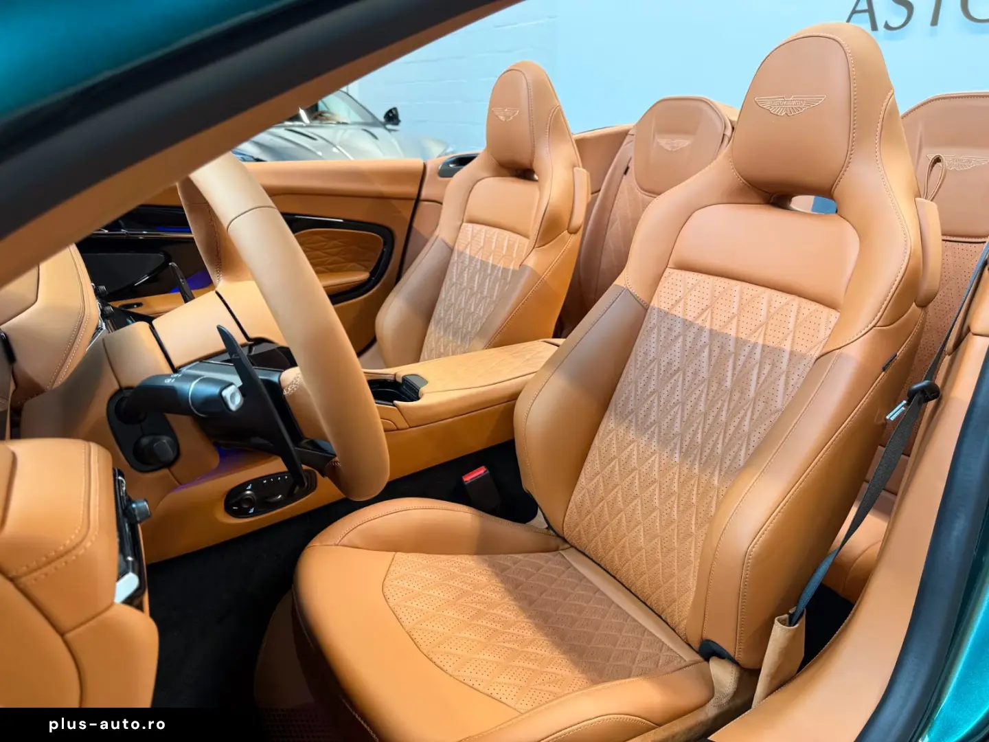 Aston Martin DB12 Volante   NEW MODELYEAR 2026