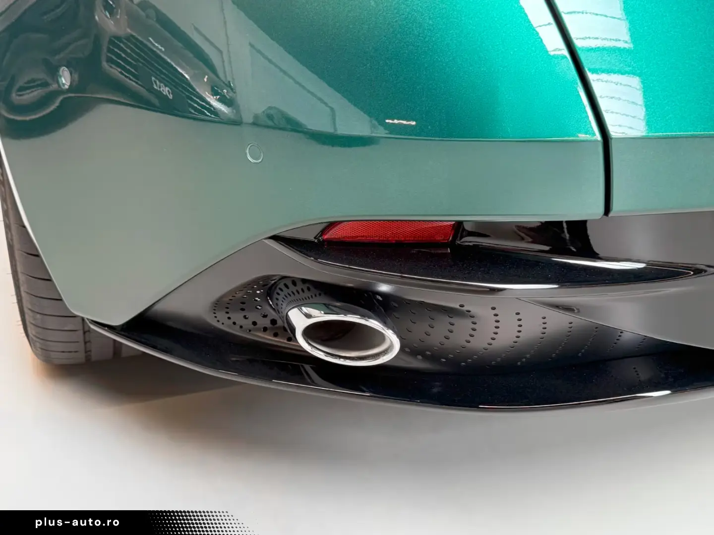 Aston Martin DB12 Volante   NEW MODELYEAR 2026