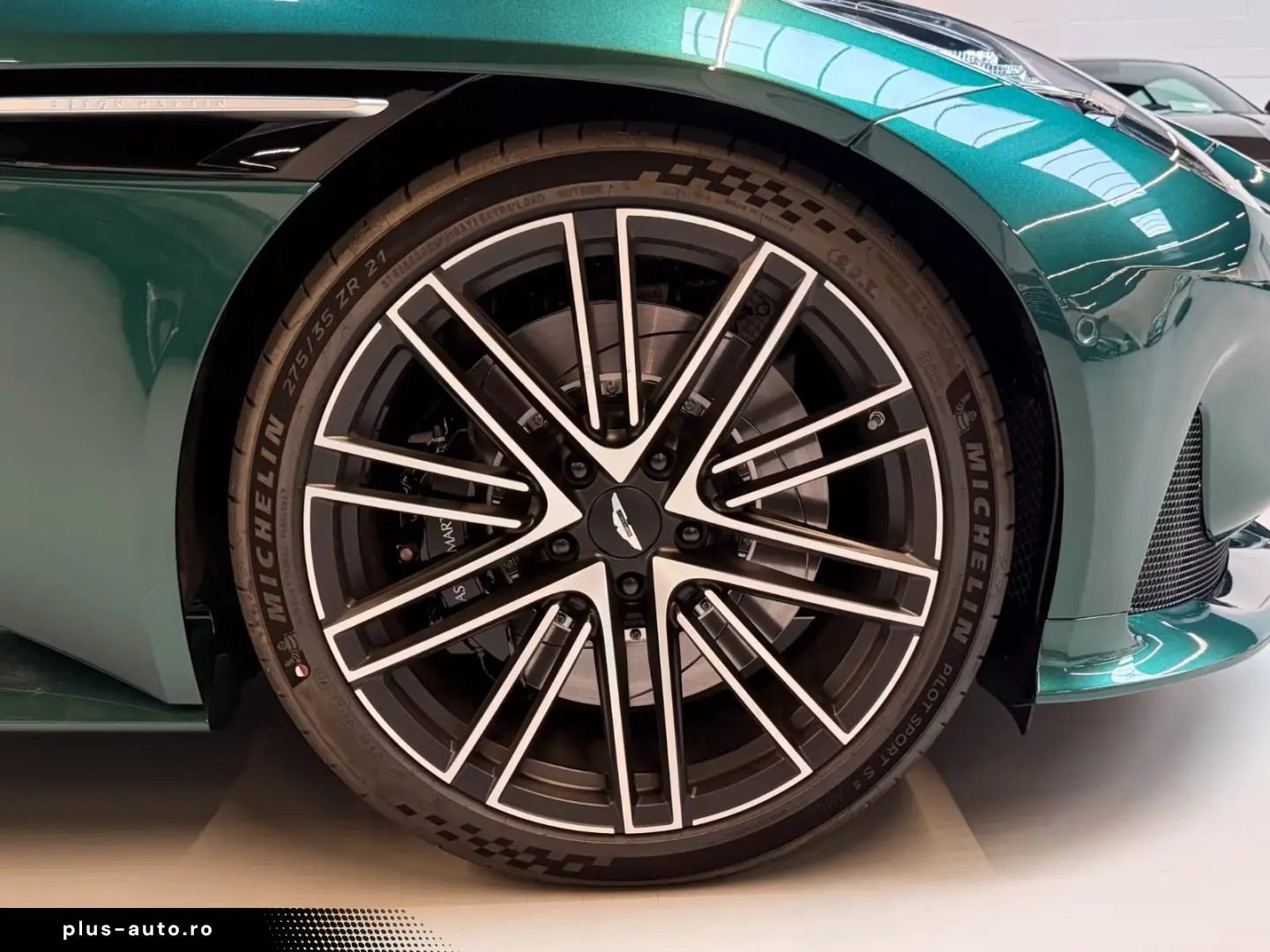 Aston Martin DB12 Volante   NEW MODELYEAR 2026