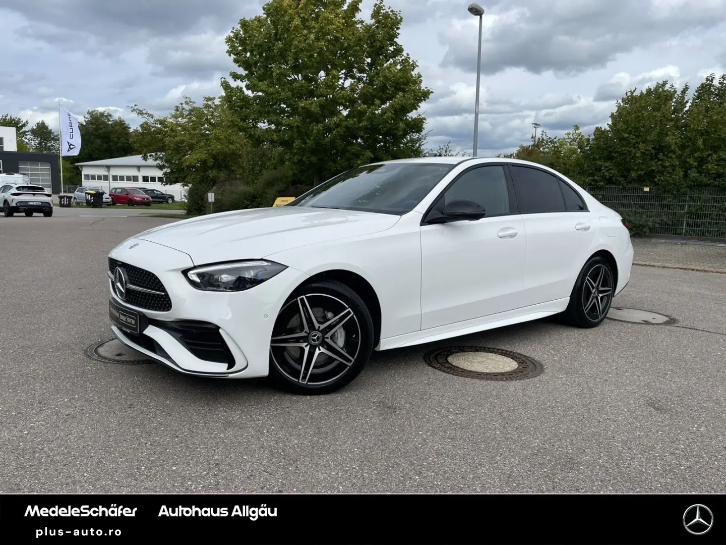 MERCEDES-BENZ C 300 e 4MATIC AMG Night D-Light Dist Memory