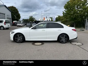 MERCEDES-BENZ C 300 e 4MATIC AMG Night D-Light Dist Memory