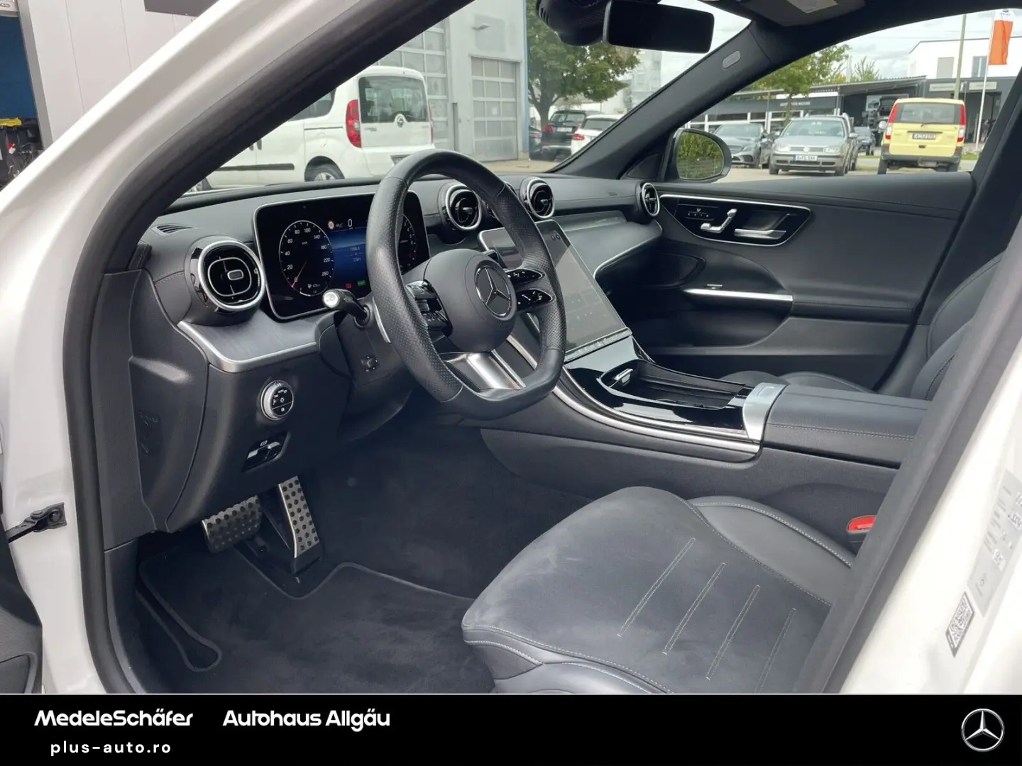 MERCEDES-BENZ C 300 e 4MATIC AMG Night D-Light Dist Memory