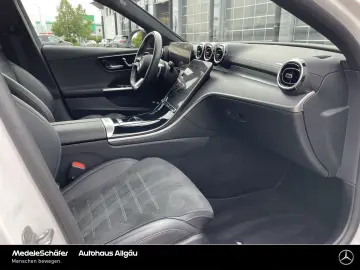 MERCEDES-BENZ C 300 e 4MATIC AMG Night D-Light Dist Memory