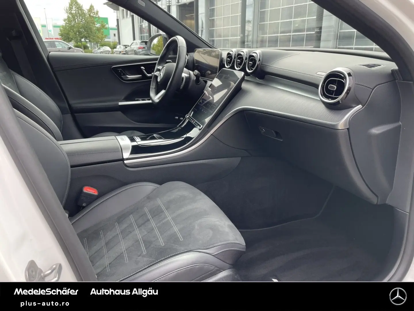 MERCEDES-BENZ C 300 e 4MATIC AMG Night D-Light Dist Memory