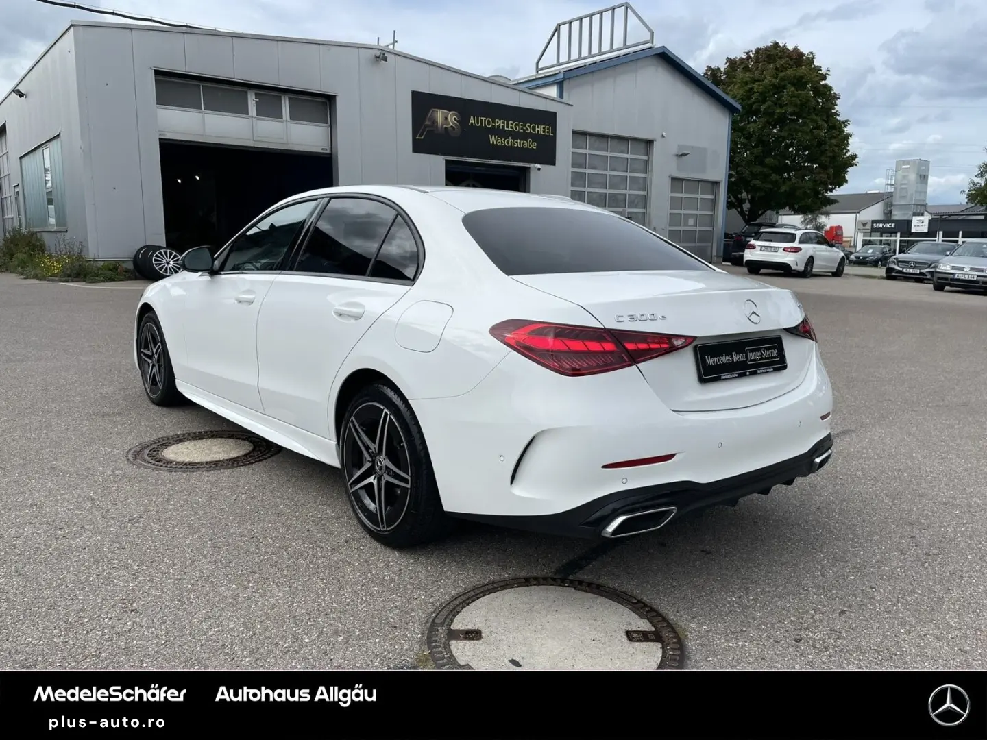 MERCEDES-BENZ C 300 e 4MATIC AMG Night D-Light Dist Memory