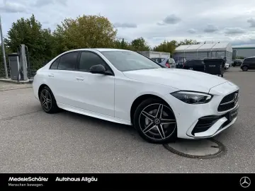 MERCEDES-BENZ C 300 e 4MATIC AMG Night D-Light Dist Memory