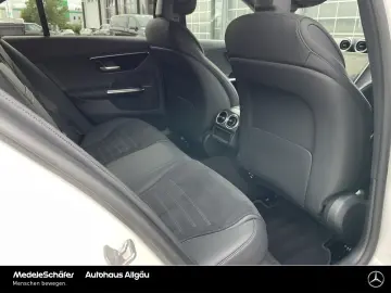 MERCEDES-BENZ C 300 e 4MATIC AMG Night D-Light Dist Memory