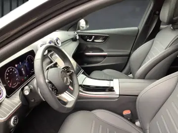 MERCEDES-BENZ C 300 de 4M AMG DIGITAL PANO DIST TOTW&hellip;