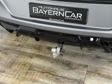 BMW X6 M  Sky B&W Massage