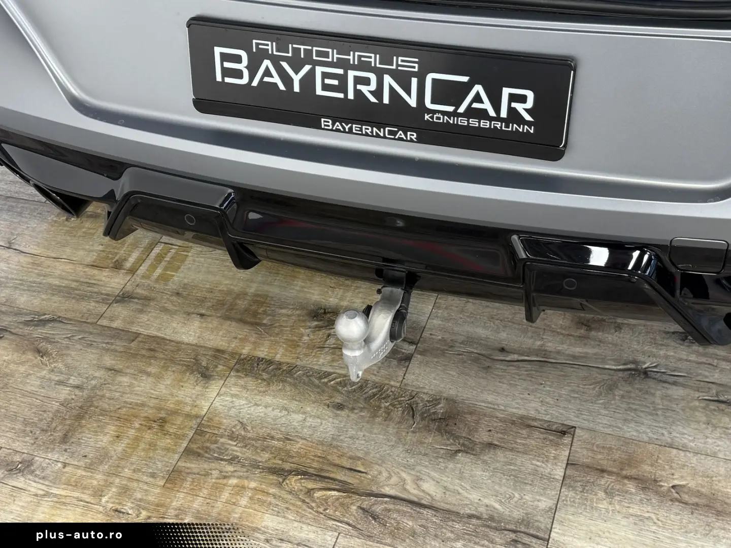 BMW X6 M  Sky B&W Massage