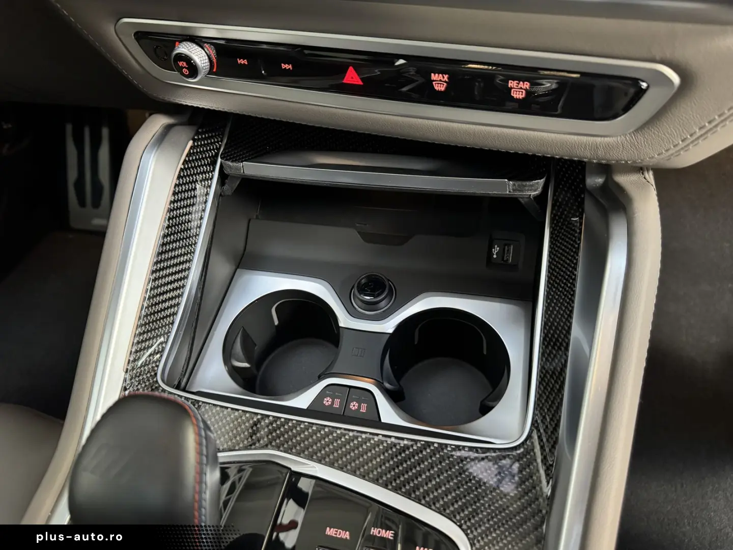 BMW X6 M  Sky B&W Massage