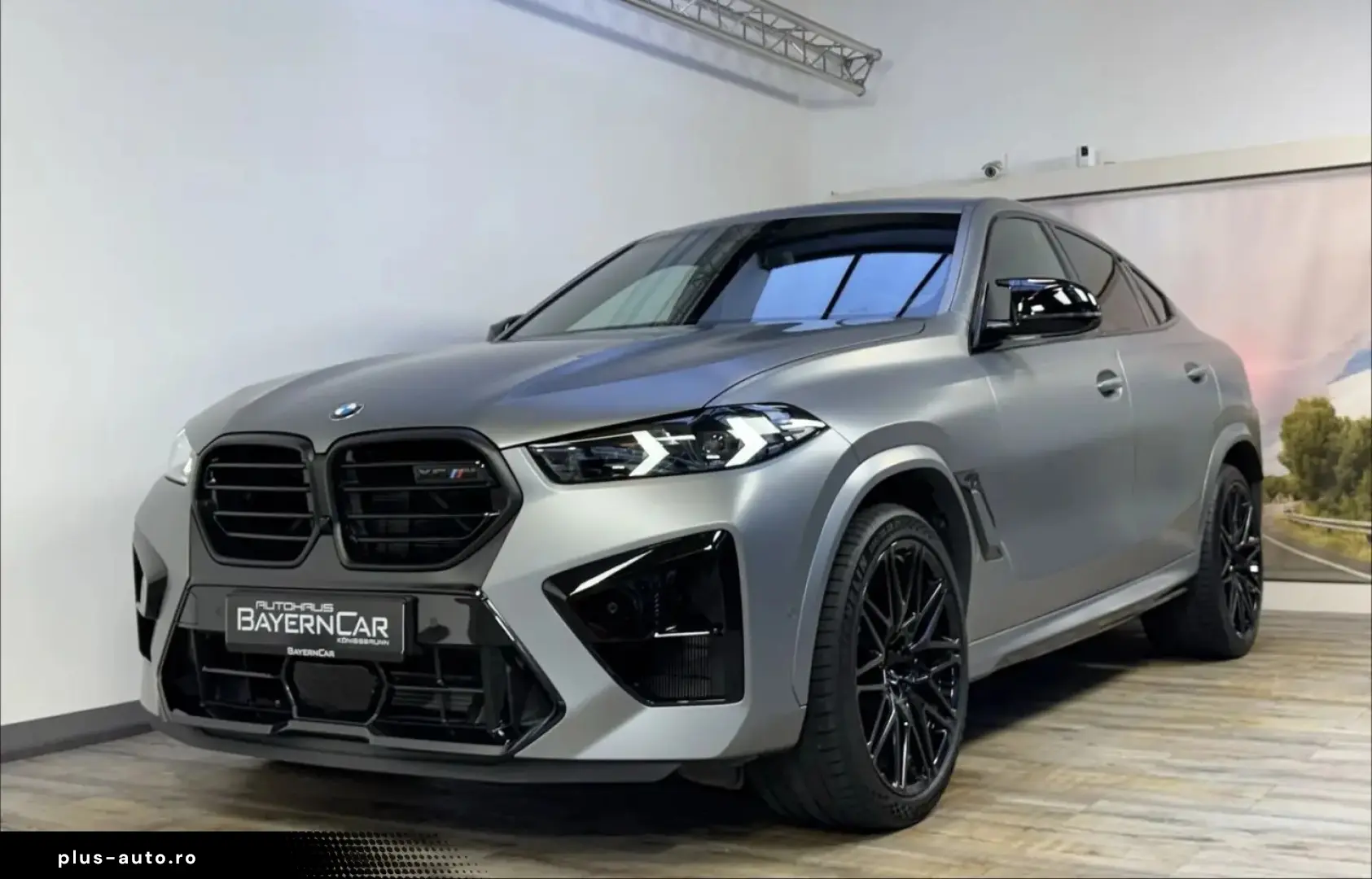 BMW X6 M  Sky B&W Massage