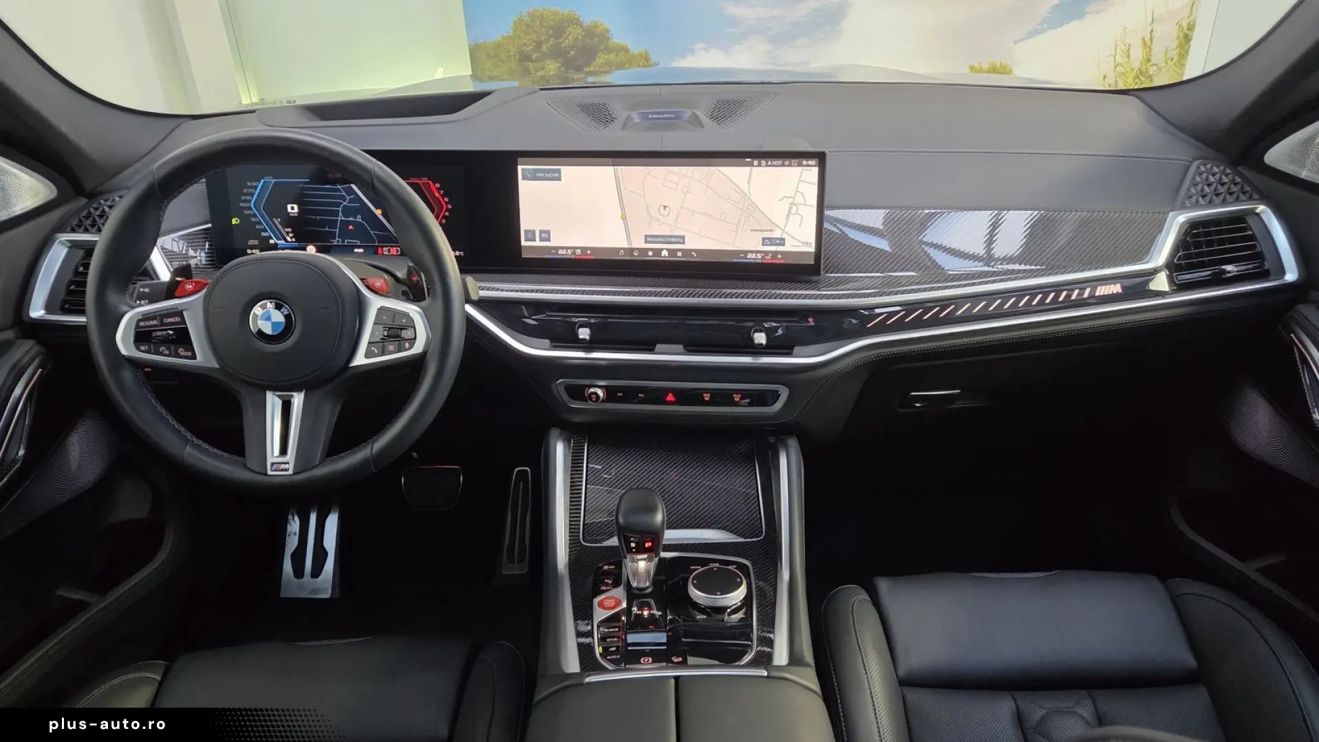 BMW X6 M Competition B&W Panorama