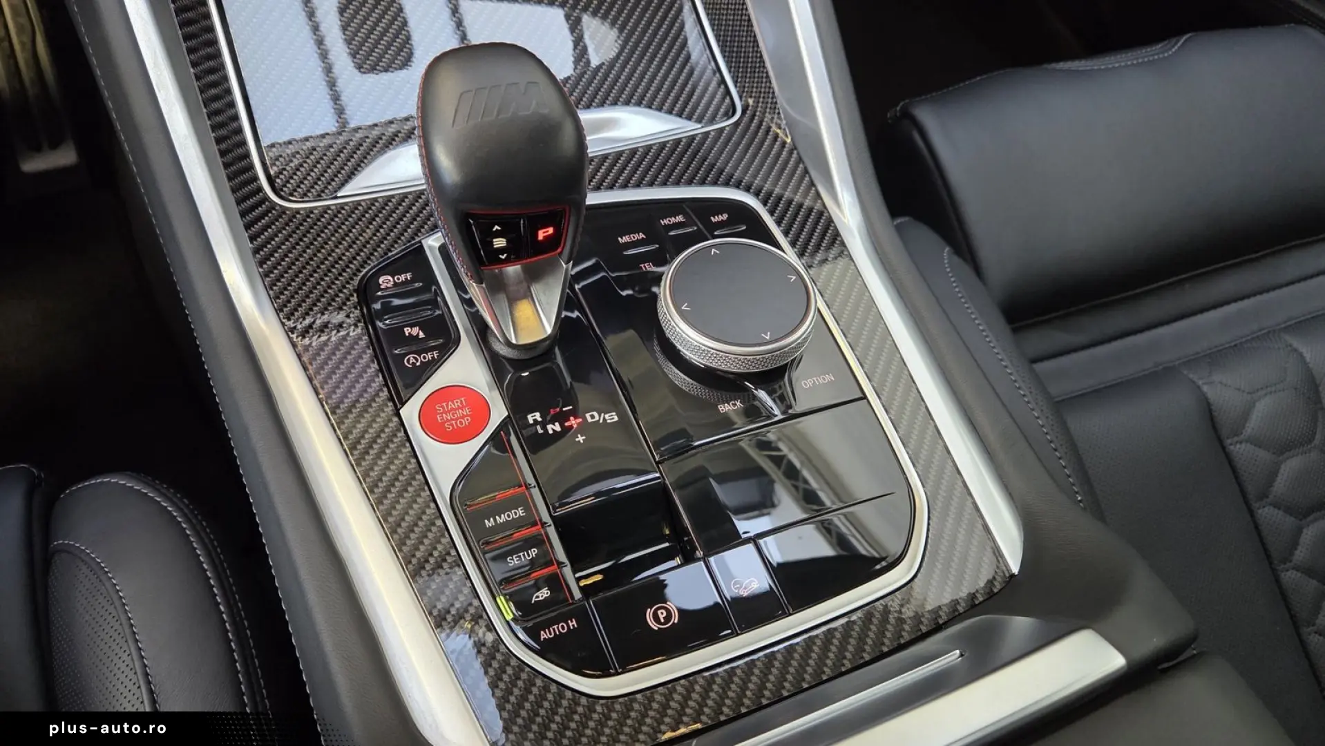 BMW X6 M Competition B&W Panorama