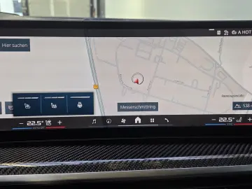 BMW X6 M Competition B&W Panorama