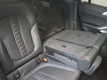 BMW X6 M Competition B&W Panorama