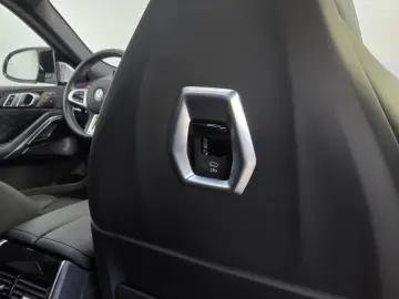 BMW X6 M Competition B&W Panorama