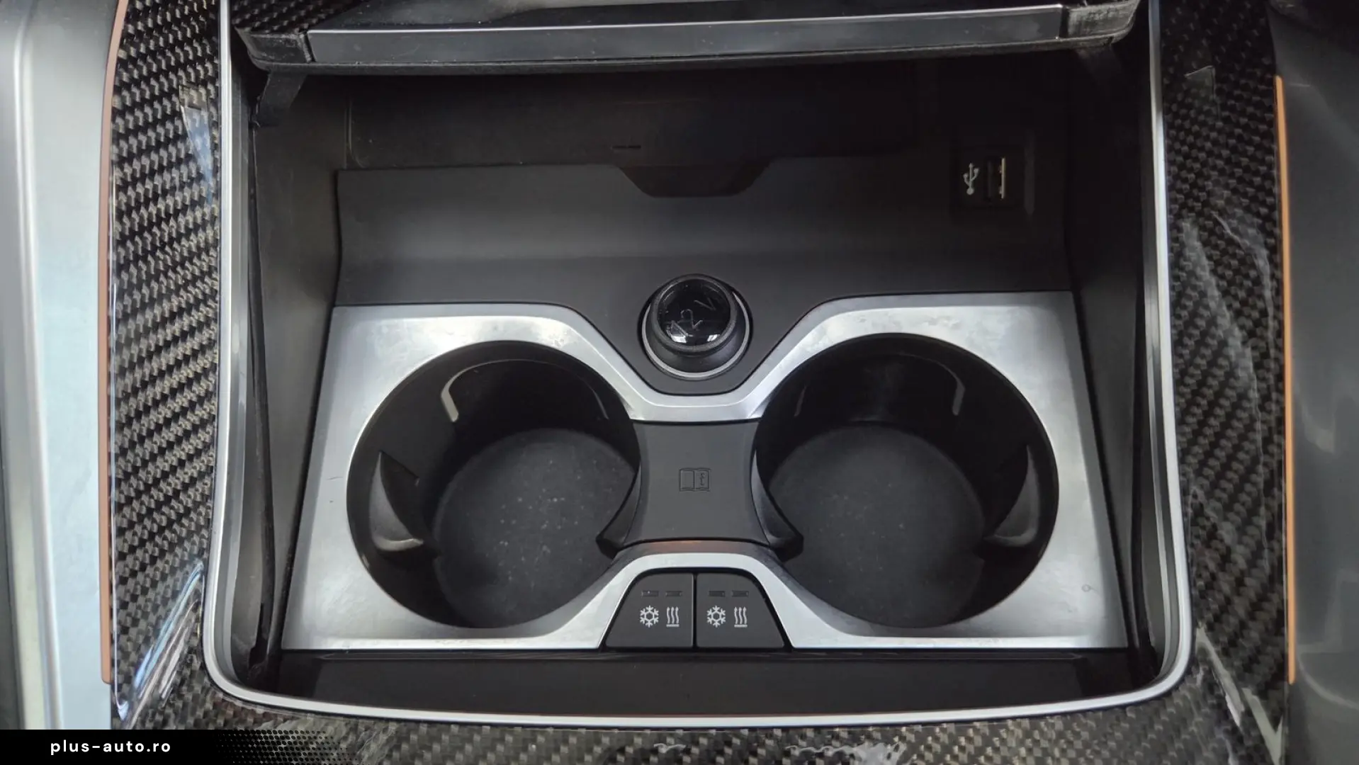 BMW X6 M Competition B&W Panorama