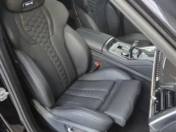 BMW X6 M Competition B&W Panorama